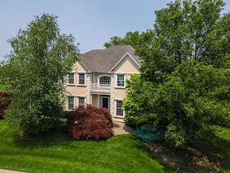 49 Central Dr, Easton, PA 18045
