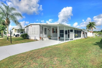 904 Thrush Cir, Sebastian, FL 32976