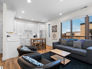 131 E Eighth St Unit 315, Traverse City, MI 49684