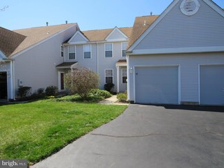 27 Hemlock Ct Unit 239, Bordentown, NJ 08505