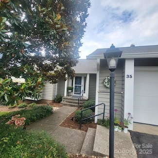 35 Cedarcliff Cir, Asheville, NC 28803