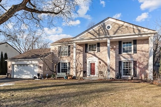242 Powder Horn Dr, Northbrook, IL 60062