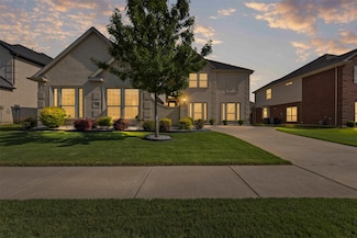 2711 La Jolla Blvd, Grand Prairie, TX 75054