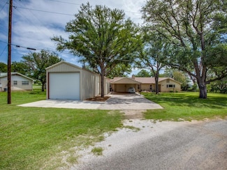 518 Elm Cir, Buchanan Dam, TX 78609