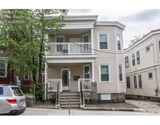 89 Bellingham St, Chelsea, MA 02150
