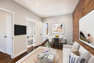 504 E 12th St Unit 5, New York, NY 10009