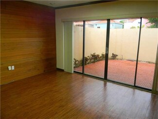 8550 W Flagler St Unit 121, Miami, FL 33144