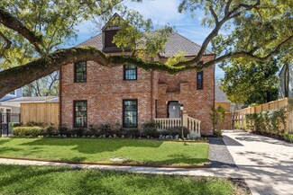 2223 Shakespeare St, Houston, TX 77030