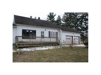 10261 Halstead Rd, Mantua, OH 44255