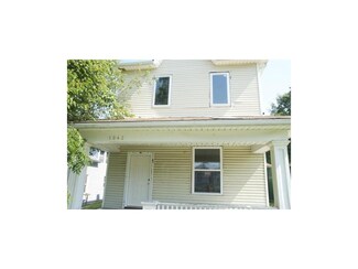 1042 Greeley Ave, Kansas City, KS 66104