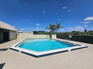 802 SW Monica St, Port Saint Lucie, FL 34953