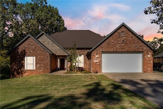 13708 Crazy Horse Dr, Rogers, AR 72758
