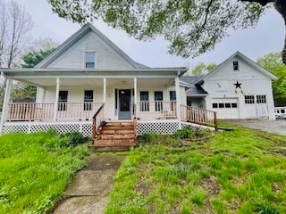 7 Fullam Hill Rd, North Brookfield, MA 01535