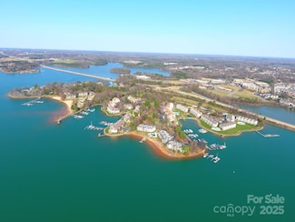 1341 Torrence Cir Unit 32, Davidson, NC 28036