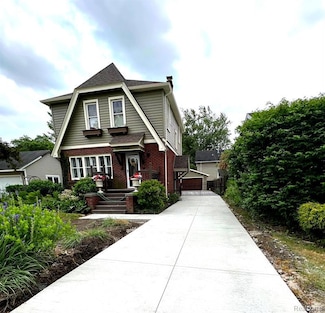 717 W 12 Mile Rd, Royal Oak, MI 48073
