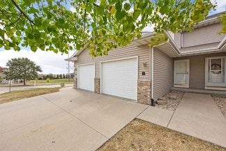 3740 37th Ave SW Unit B, Cedar Rapids, IA 52404