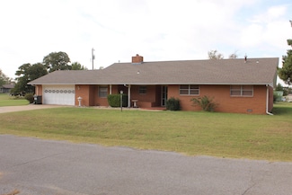 209 Wesley St, Taloga, OK 73667