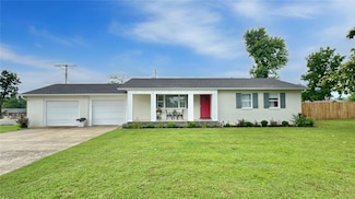 1814 S 11th St, Rogers, AR 72756