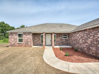 29192 Osage Hills Dr, McLoud, OK 74851