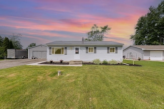 14079 Elms Rd, Montrose, MI 48457