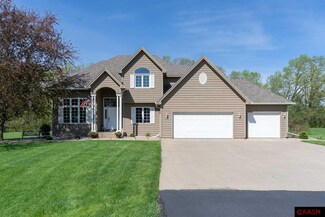 109 Wedgewood Ct, Mankato, MN 56001
