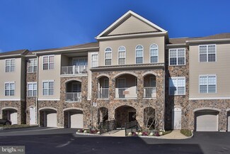 1304 Knox Ct, Warwick, PA 18974