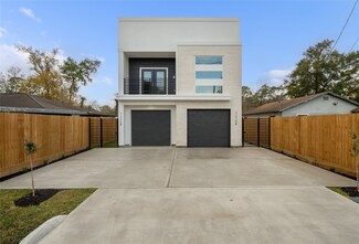 7220 S Hall St Unit A, Houston, TX 77028