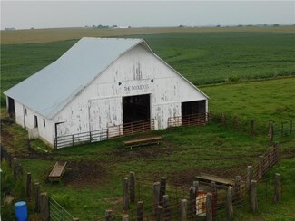 10292 Osborne Rd, Atchison, KS 66002