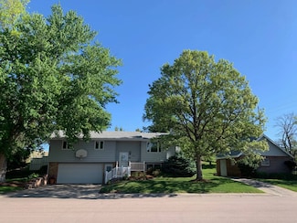 1525 E 11th St, Ogallala, NE 69153