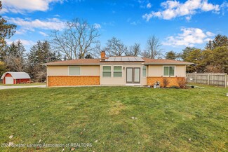 5417 Marsh Rd, Haslett, MI 48840