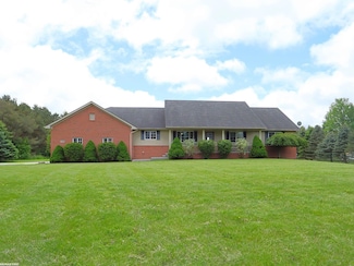 17300 Armada Center Rd, Armada, MI 48005