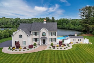 78 Wildcat Springs Dr, Madison, CT 06443