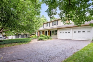 11 Keystone Ct, Brockport, NY 14420
