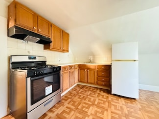 35 Kingston St Unit 3, Somerville, MA 02144