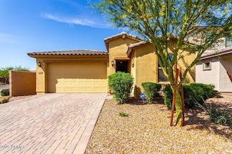 5338 W Chuck Box Rd, Laveen, AZ 85339