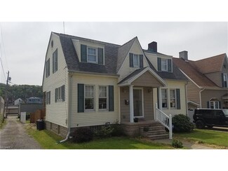 108 S 7th St, Martins Ferry, OH 43935