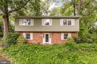 6008 Hawthorne St, Cheverly, MD 20785