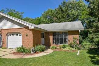 335 Princeton Ave, Elgin, IL 60123