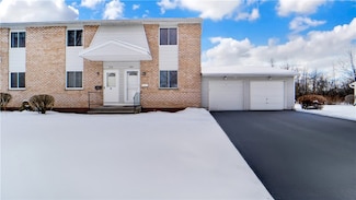 384 Fox Run Unit 384, Rochester, NY 14606