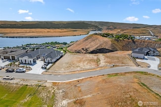 9647 Ridgeview Dr NW, Quincy, WA 98848
