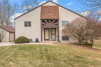 1185 Millpond Rd, Valparaiso, IN 46385