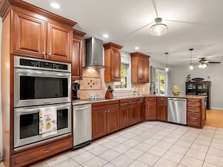 29 Charlotte Rd, Ipswich, MA 01938