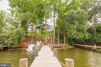 108 Cresston Rd, Arnold, MD 21012