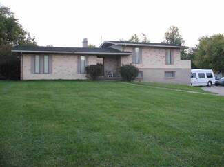 9701 Muncie St, Selma, IN 47383