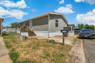 1955 Carson St, Aurora, CO 80011