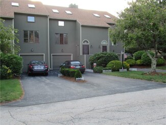 9 Tamarac Dr Unit F, Greenville, RI 02828