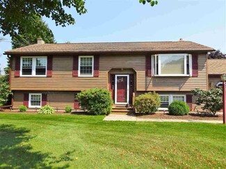 20 Meadow Ln, Swanzey, NH 03446
