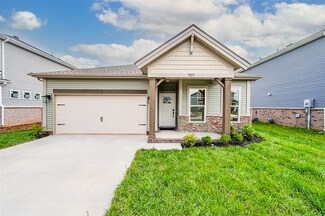 707 Big Leaf Ave, Bowling Green, KY 42104
