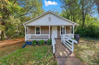 2051 Bloomfield Dr, Winston Salem, NC 27107