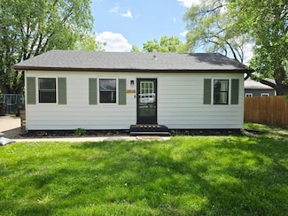 2519 E Aurora Ave, Des Moines, IA 50317